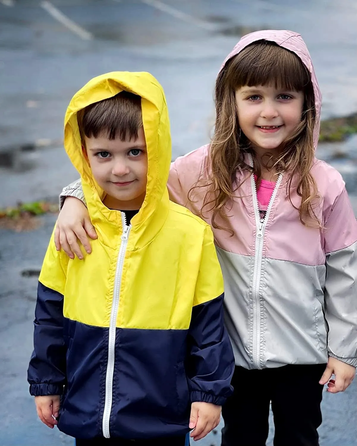 Arshiner Boys Girls Hooded Rain Jackets Waterproof Rain coats Packable Windbreaker for Kids Lightweight Jackets