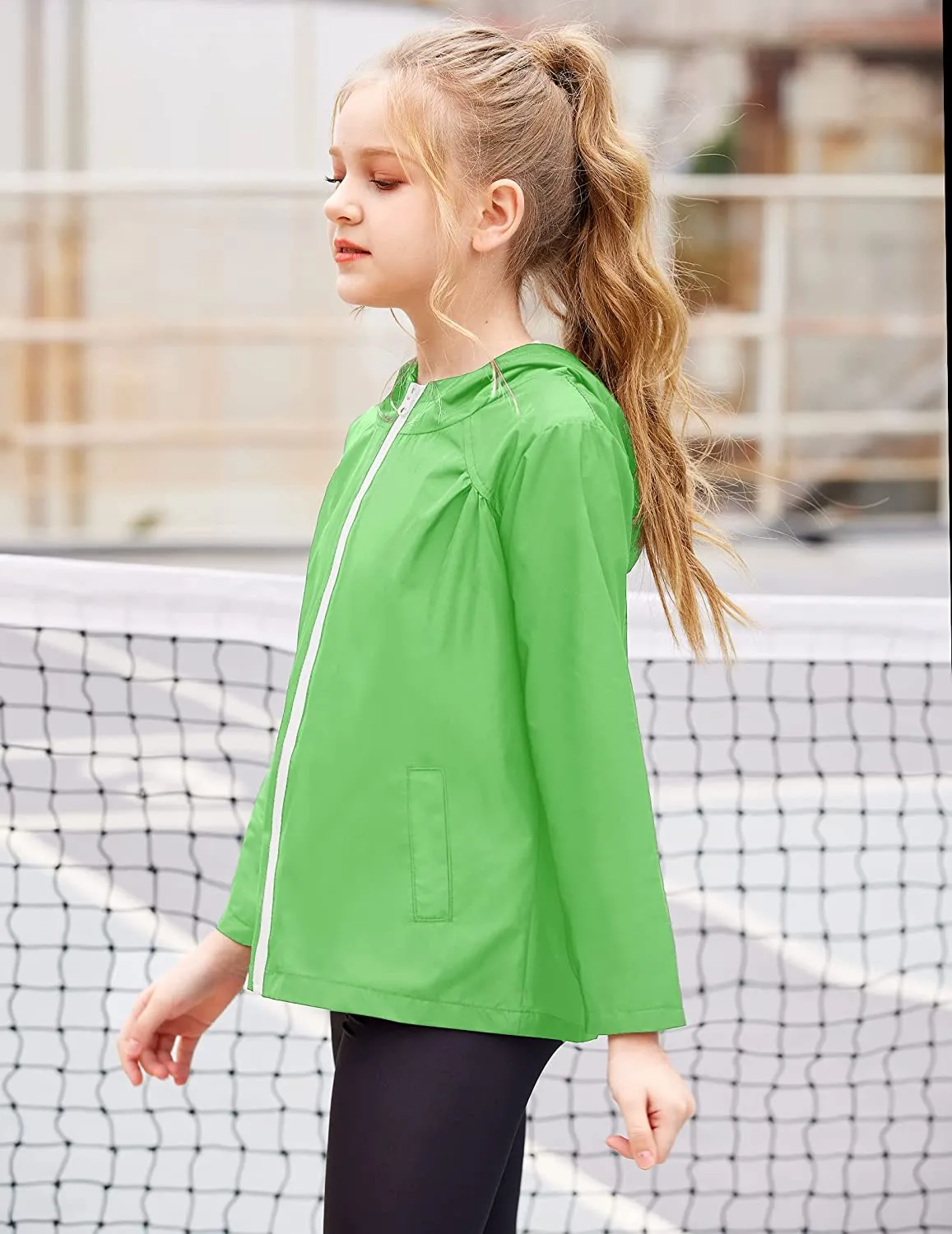 Arshiner Boys Girls Hooded Rain Jackets Waterproof Rain coats Packable Windbreaker for Kids Lightweight Jackets