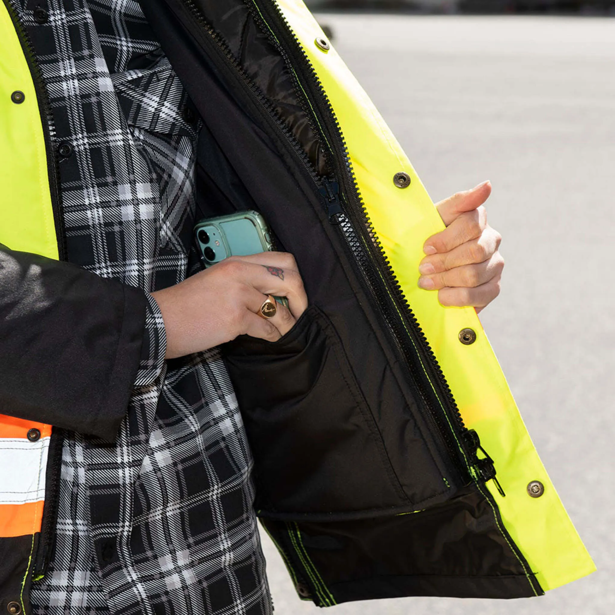 Pioneer Women's Hi-Vis 7-in-1 Waterproof Safety Jacket, Reflective, Weatherproof, Versatile Workwear – Adaptable Protection and Comfort | Sizes XS-4XL