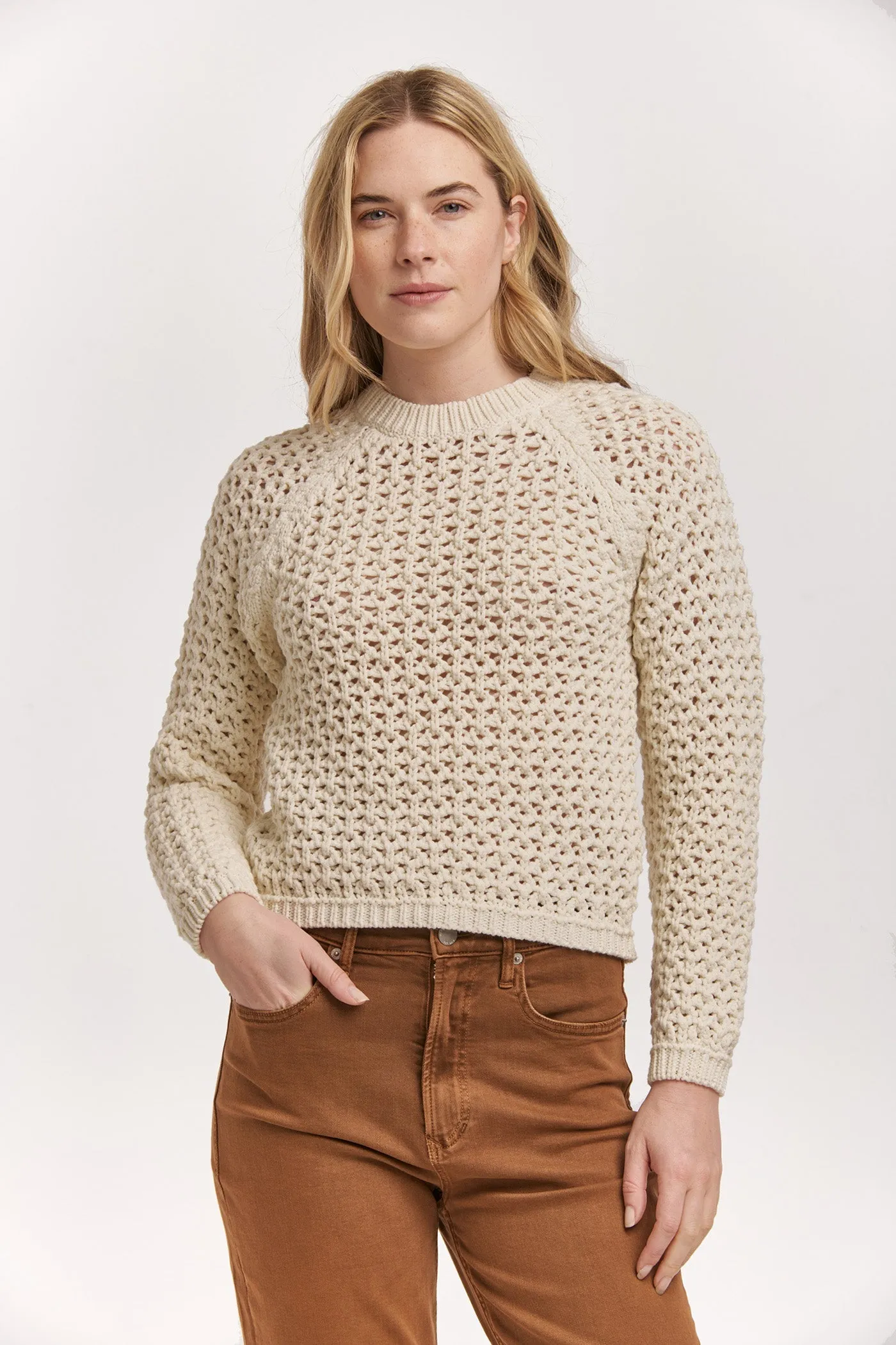 SARAFINA CREW NECK LONG SLEEVE EYELET SWEATER IVORY